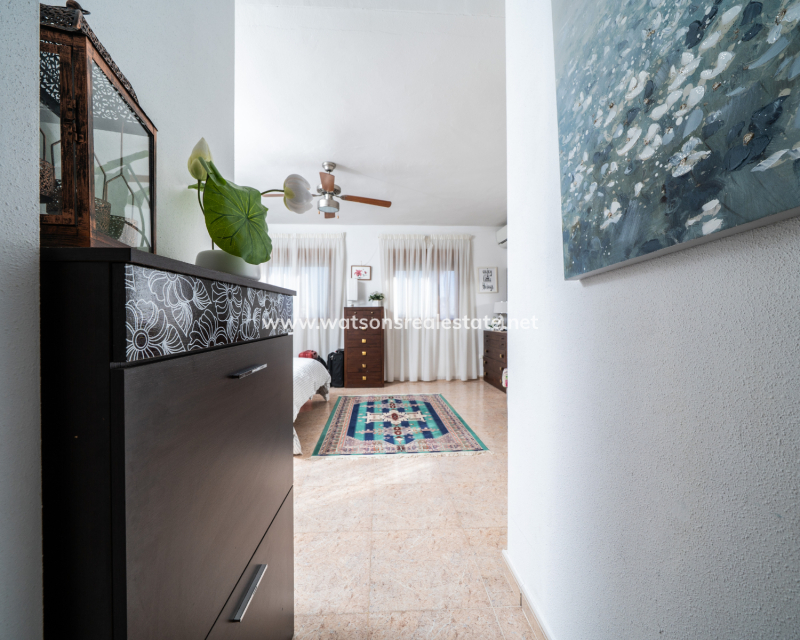 Resale - Detached - Urb. La Marina