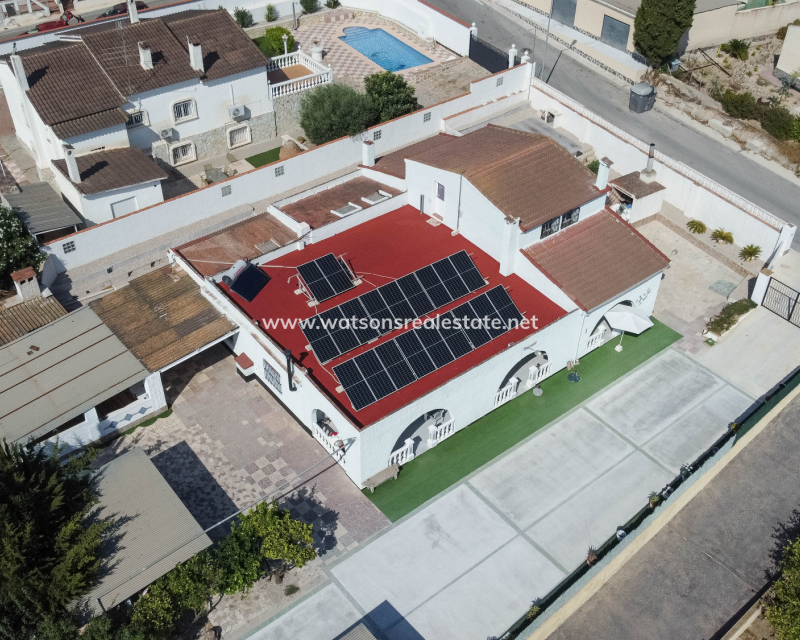 Resale - Detached - Urb. La Marina