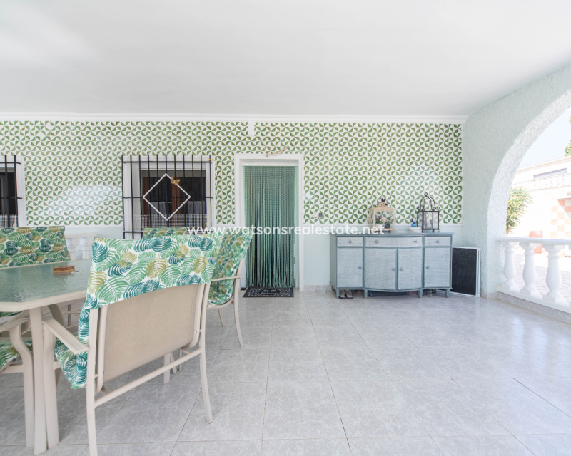 Resale - Detached - Urb. La Marina