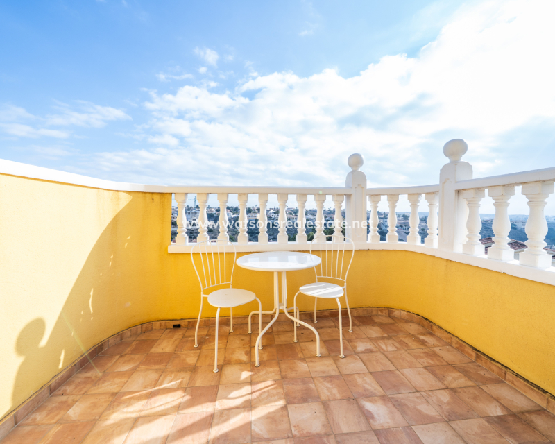 Resale - Detached - Urb. La Marina