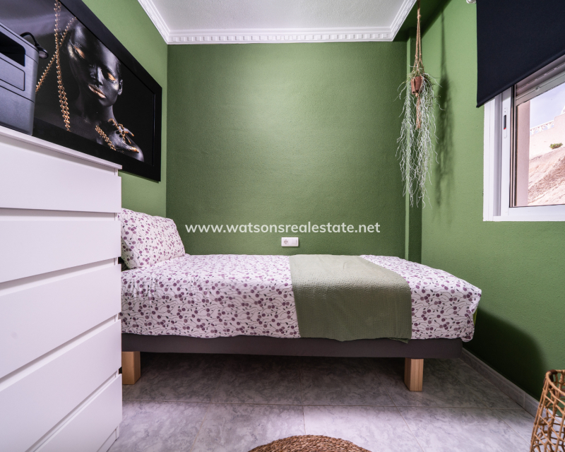 Resale - Detached - Urb. La Marina