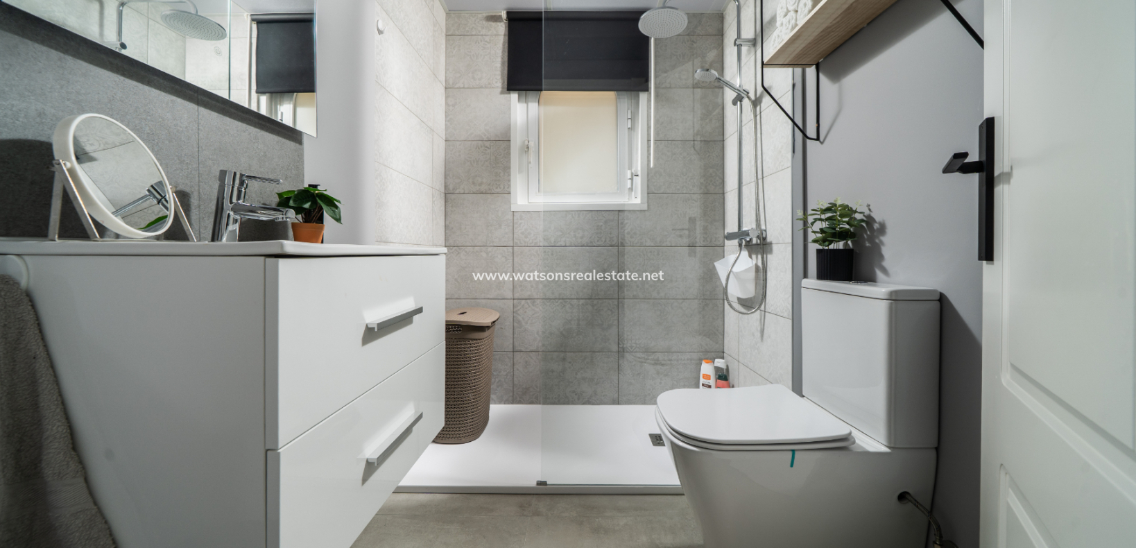 Resale - Detached - Urb. La Marina