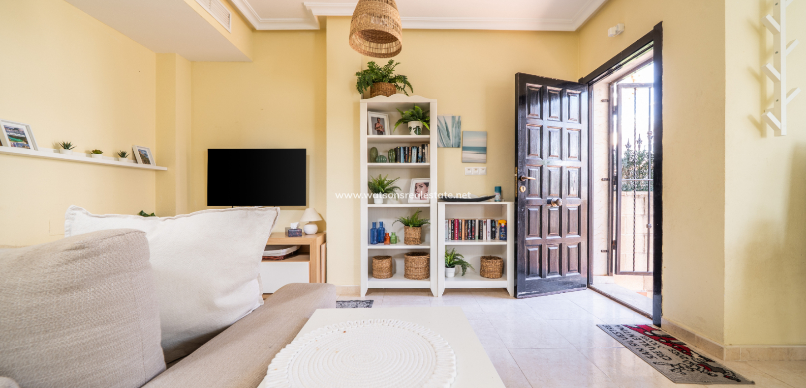 Resale - Detached - Urb. La Marina