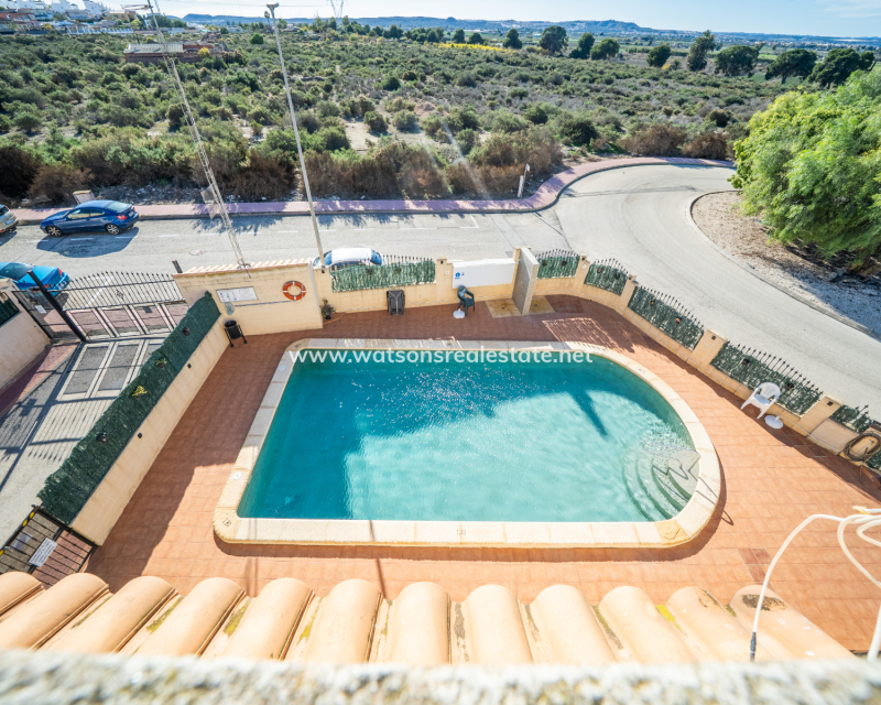 Resale - Detached - Urb. La Marina