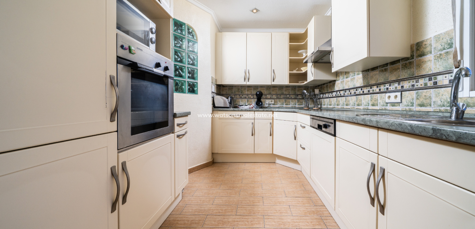 Resale - Detached - Urb. La Marina