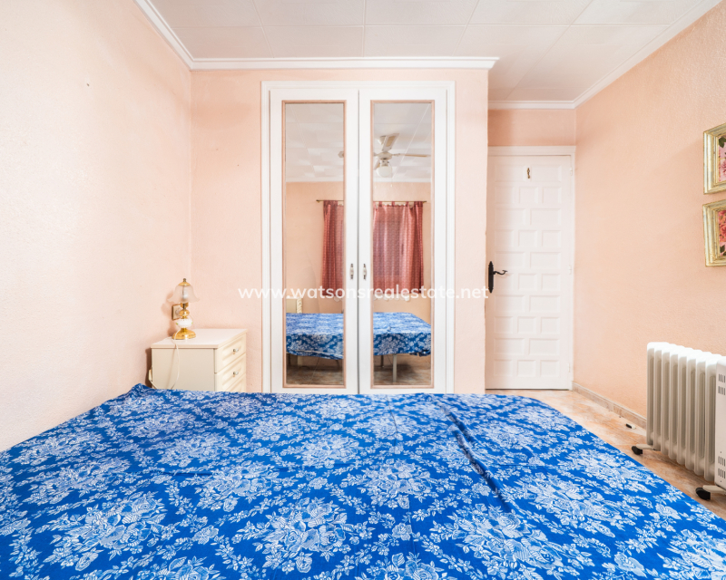 Resale - Detached - Urb. La Marina