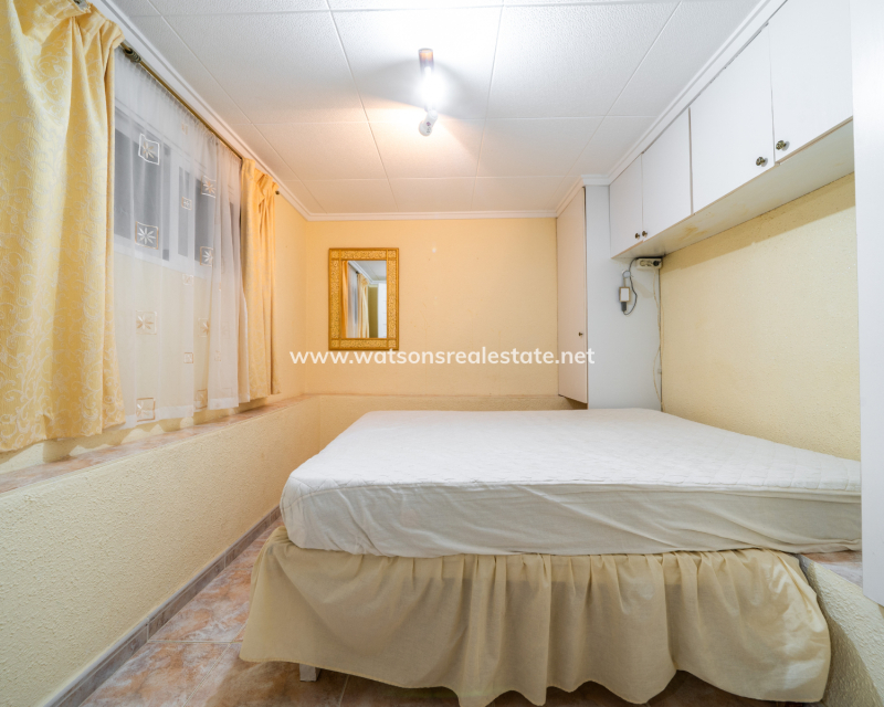 Resale - Detached - Urb. La Marina