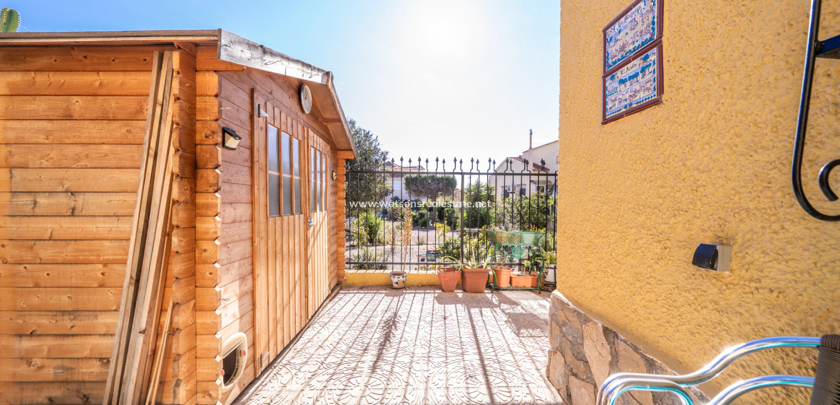 Resale - Detached - Urb. La Marina