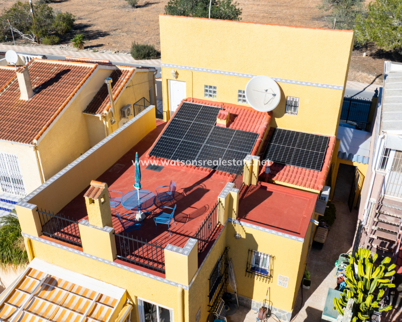 Resale - Detached - Urb. La Marina