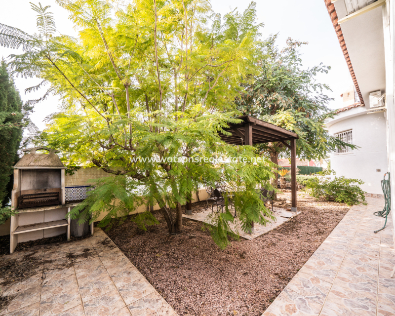 Resale - Detached - Urb. La Marina