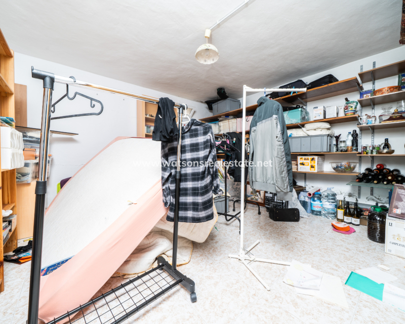 Resale - Detached - Urb. La Marina