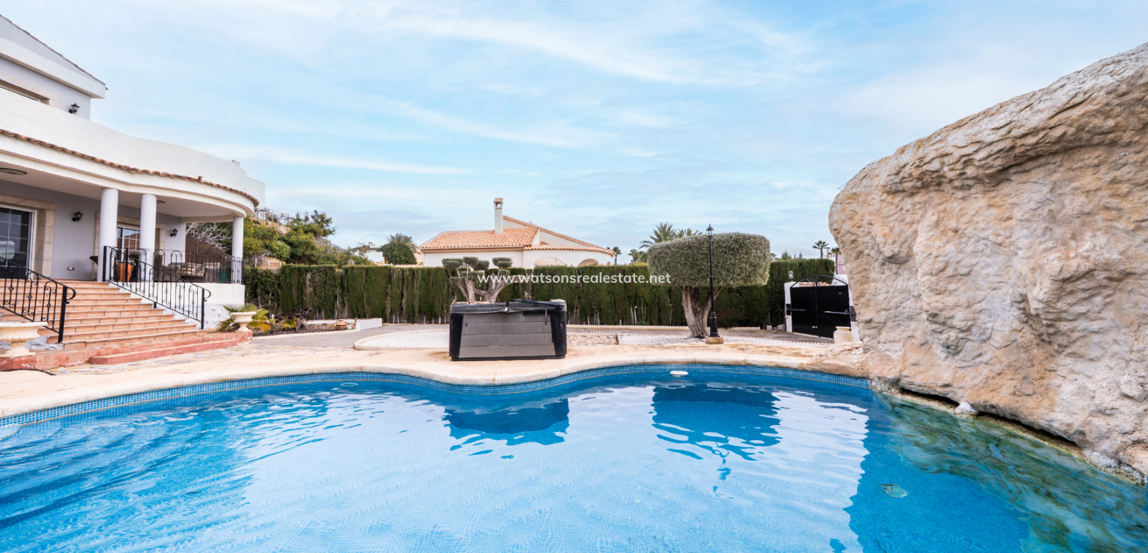 Resale - Detached - Urb. La Marina