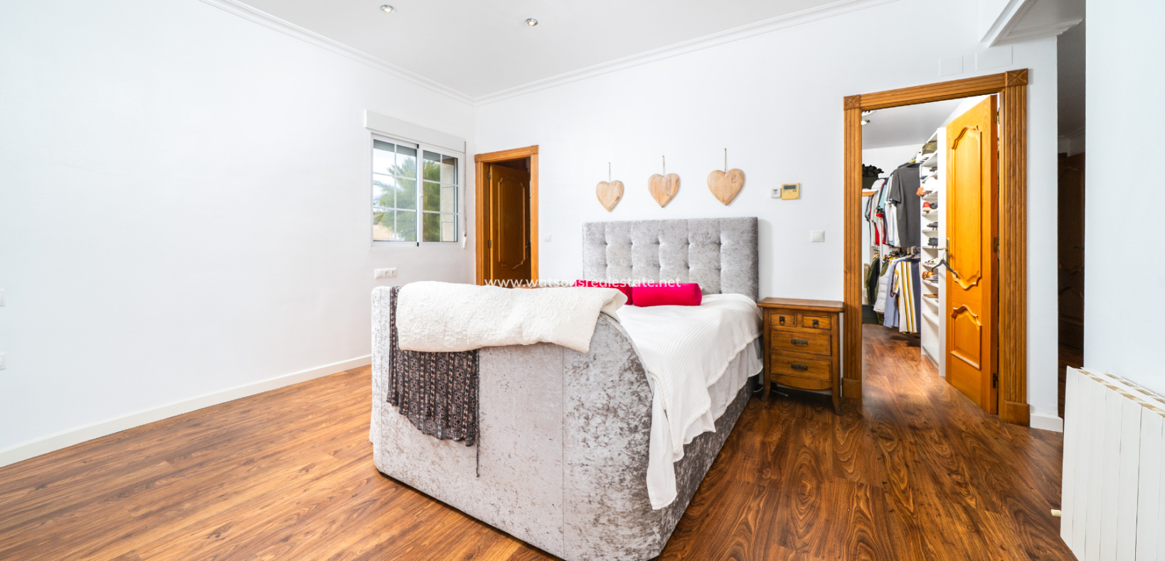 Resale - Detached - Urb. La Marina