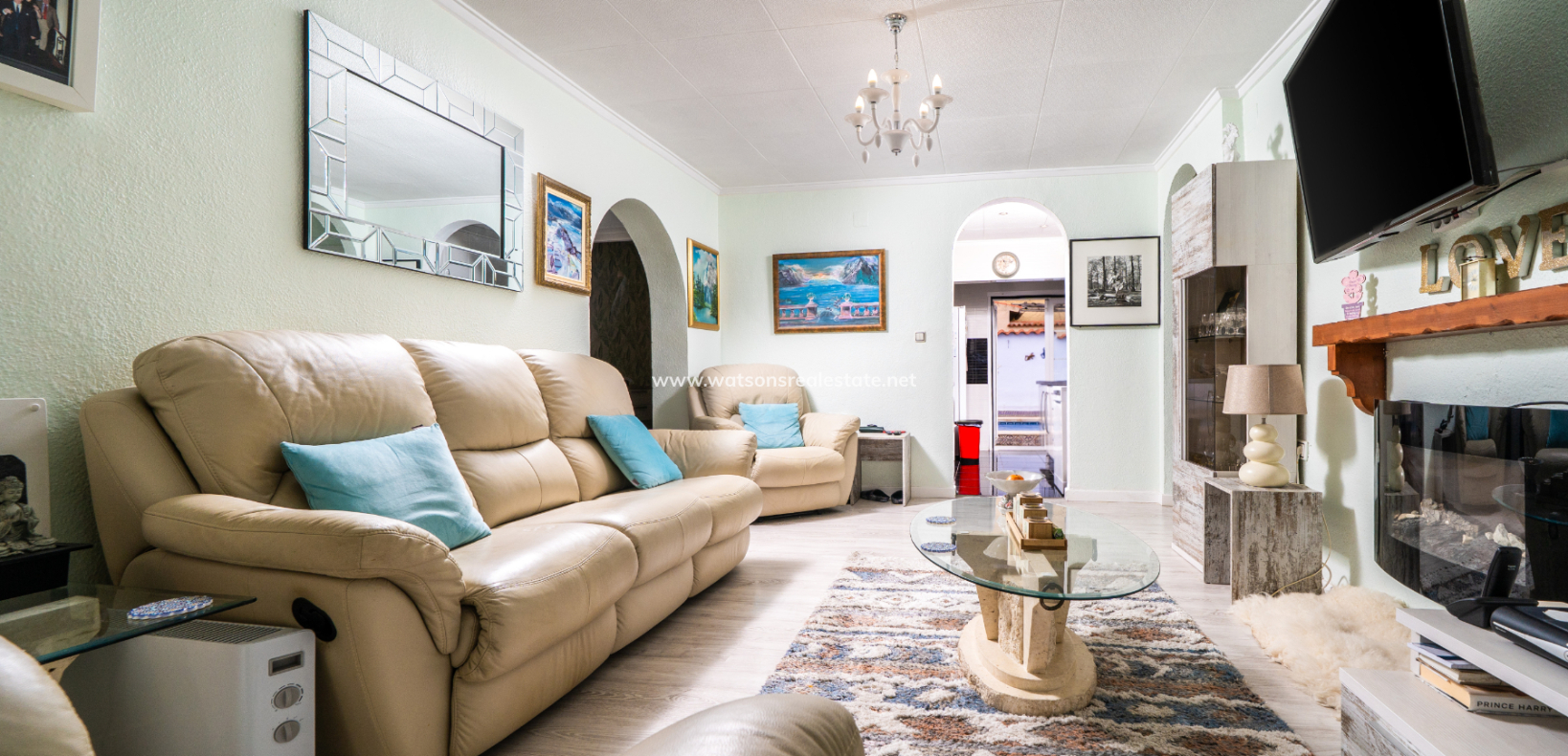 Resale - Detached - Urb. La Marina