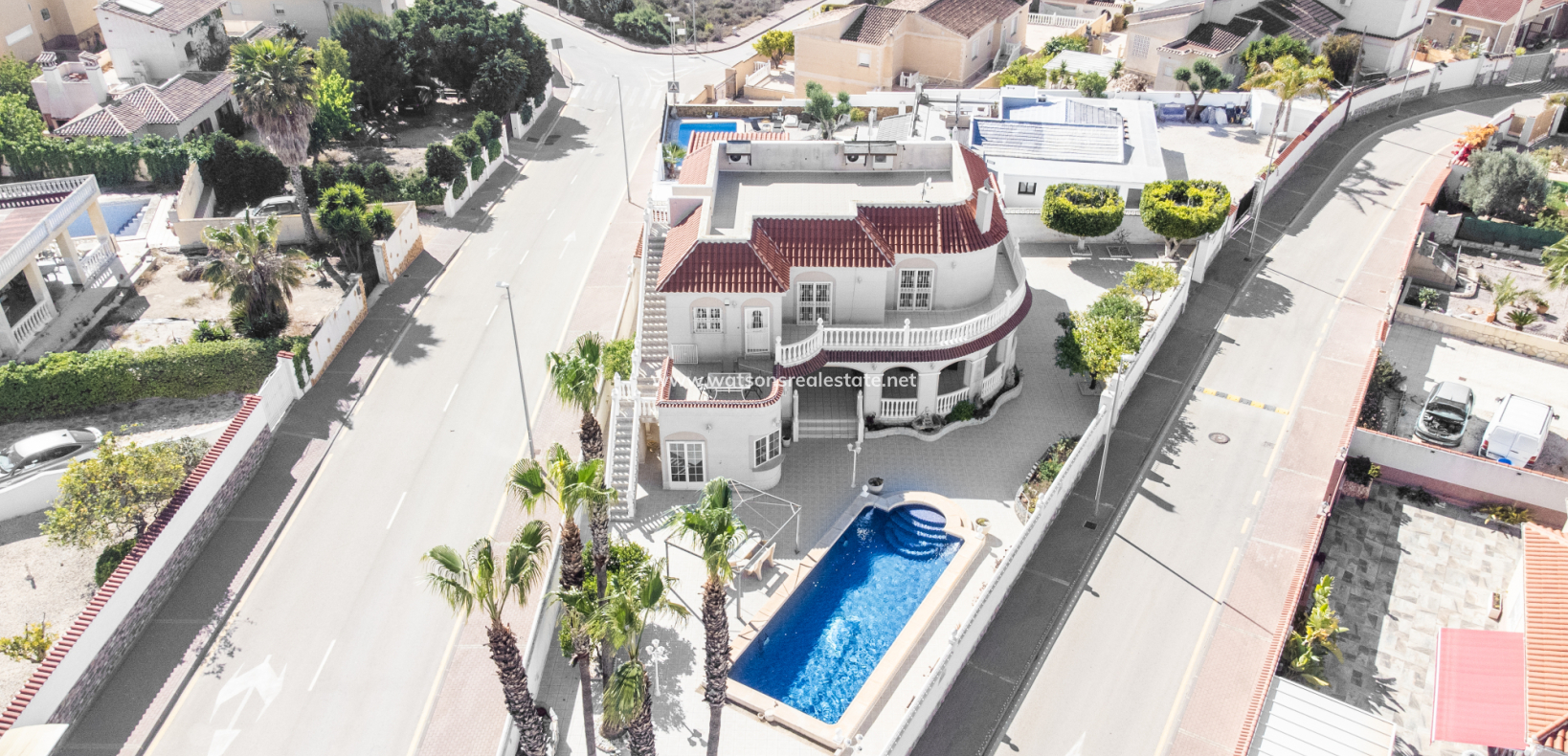 Resale - Detached - Urb. La Marina