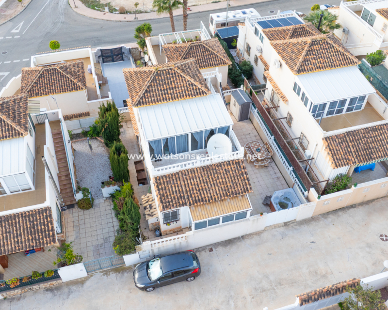 Resale - Detached - Urb. La Marina