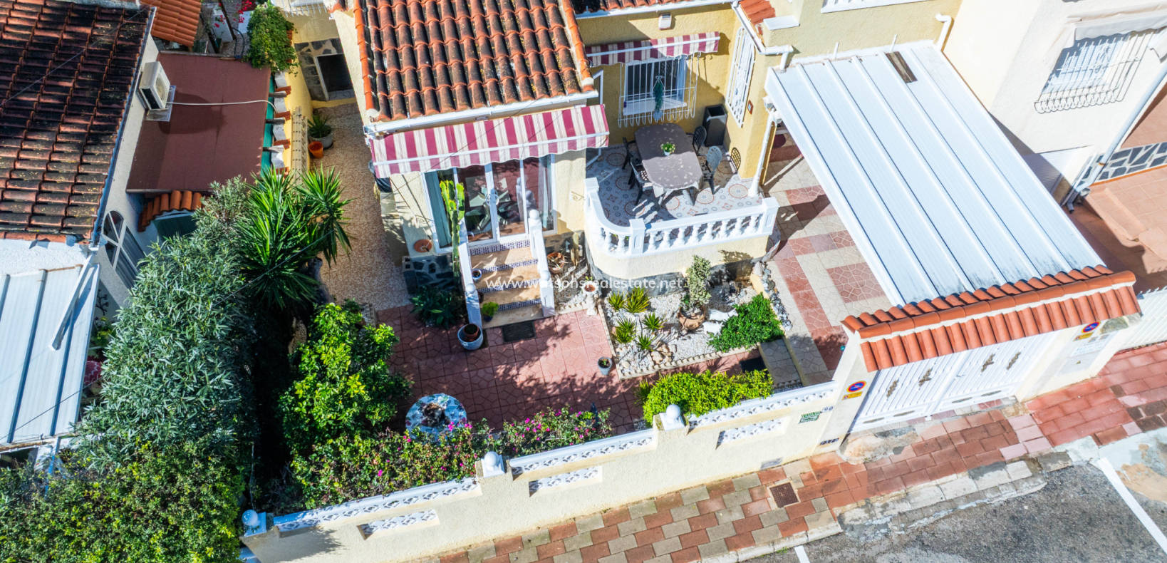 Resale - Detached - Urb. La Marina