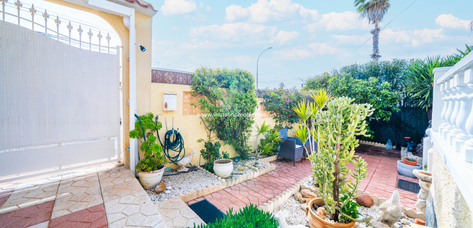 Resale - Detached - Urb. La Marina