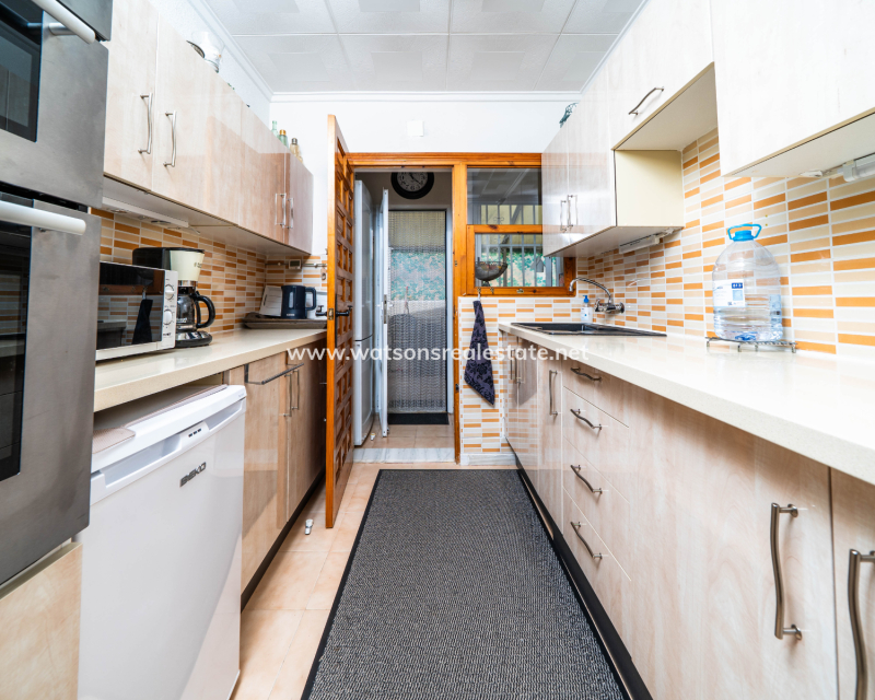 Resale - Detached - Urb. La Marina