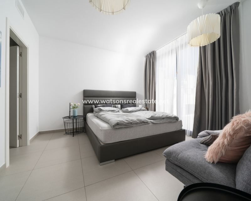 Resale - Detached - Urb. La Marina