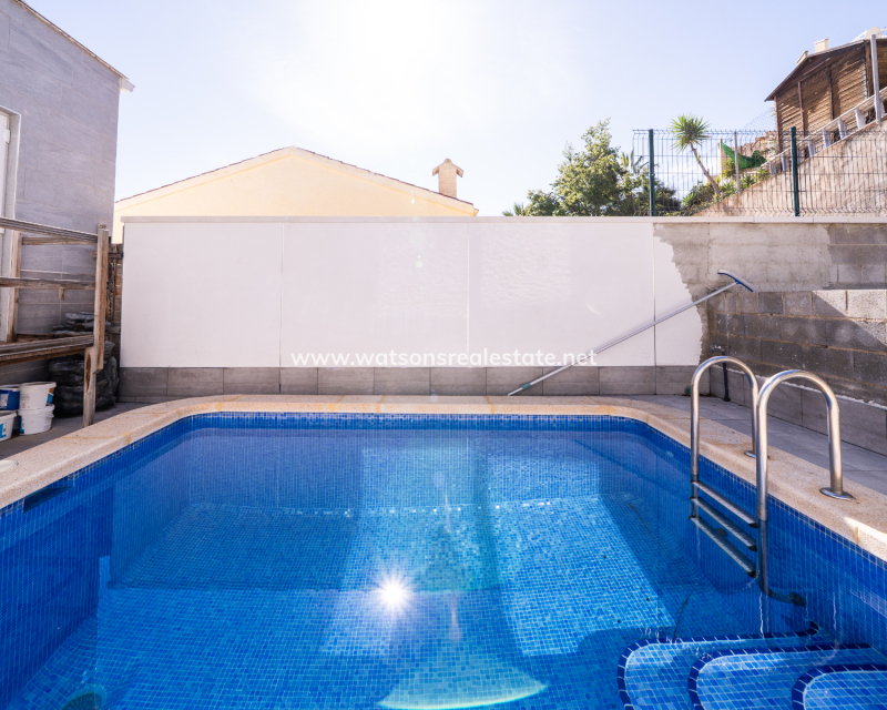 Resale - Detached - Urb. La Marina