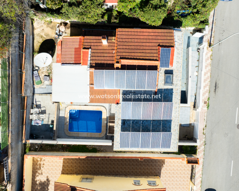 Resale - Detached - Urb. La Marina