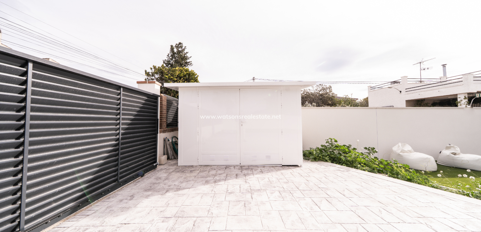 Resale - Detached - Urb. La Marina