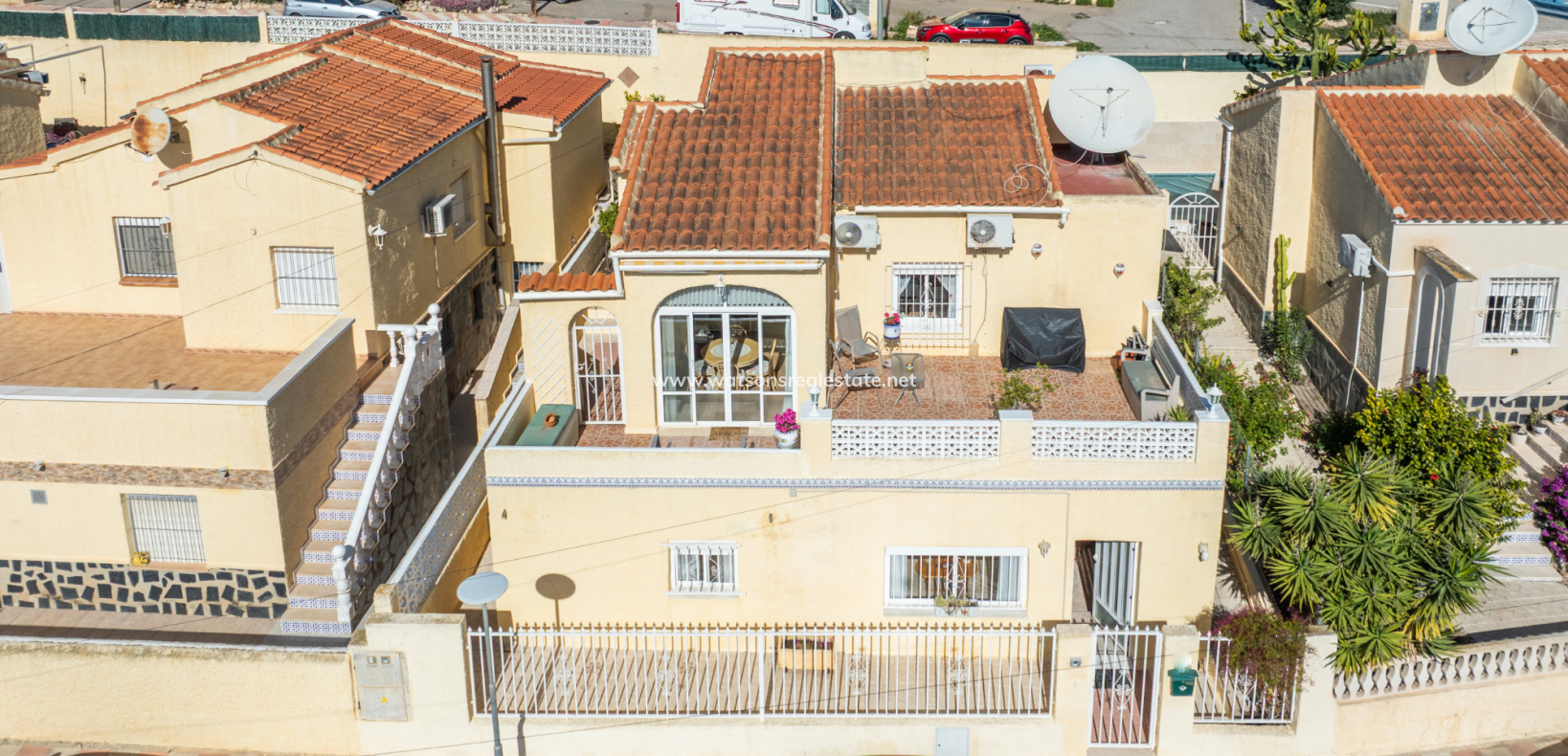 Resale - Detached - Urb. La Marina