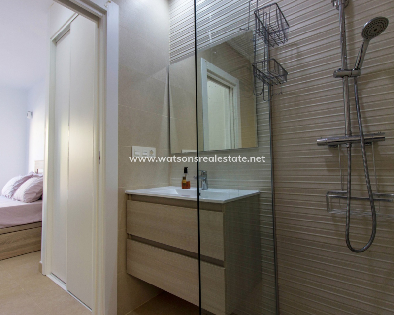 Resale - Detached - Urb. La Marina