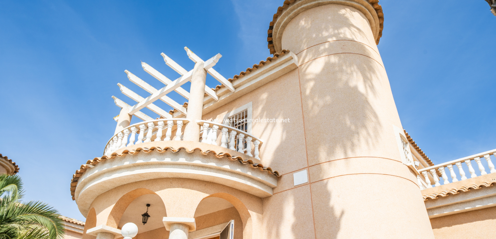 Resale - Detached - Urb. La Marina