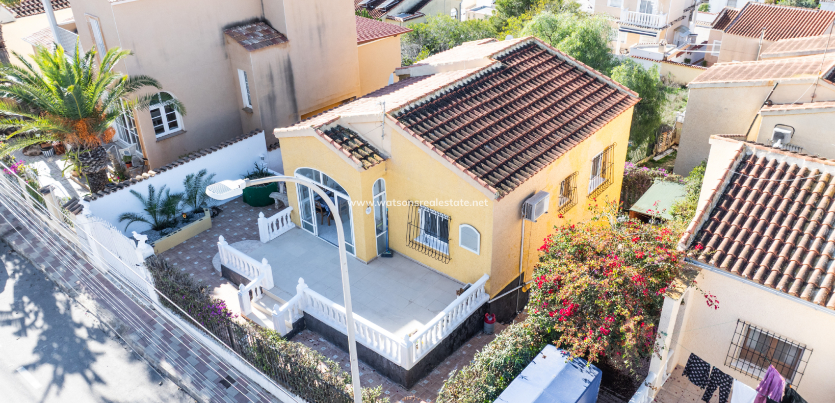 Resale - Detached - Urb. La Marina