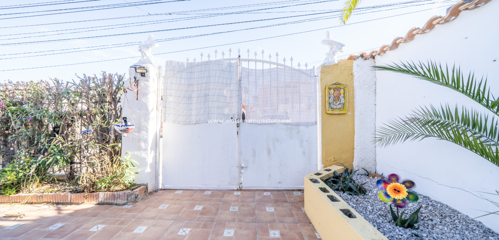 Resale - Detached - Urb. La Marina