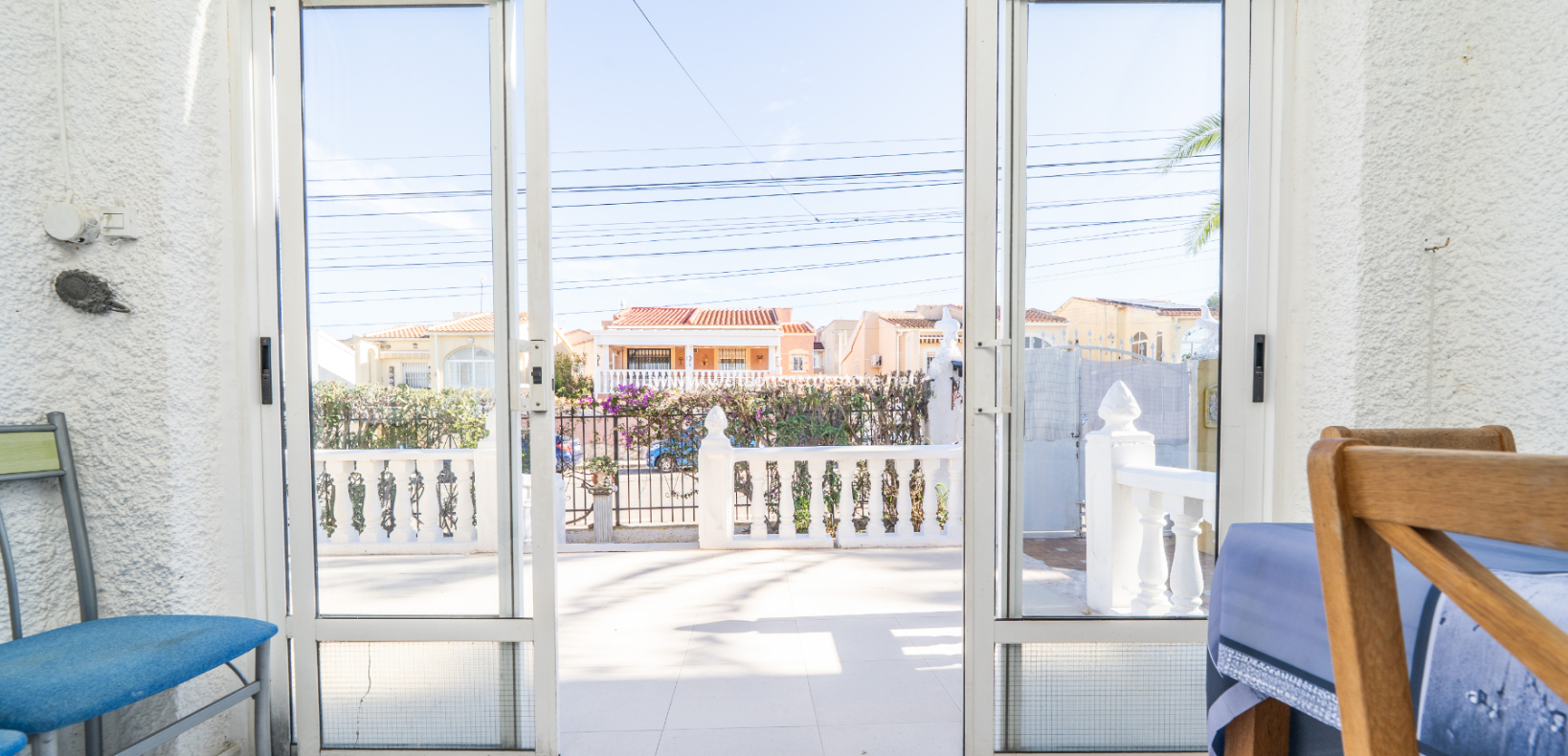 Resale - Detached - Urb. La Marina