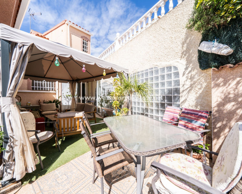 Resale - Detached - Urb. La Marina