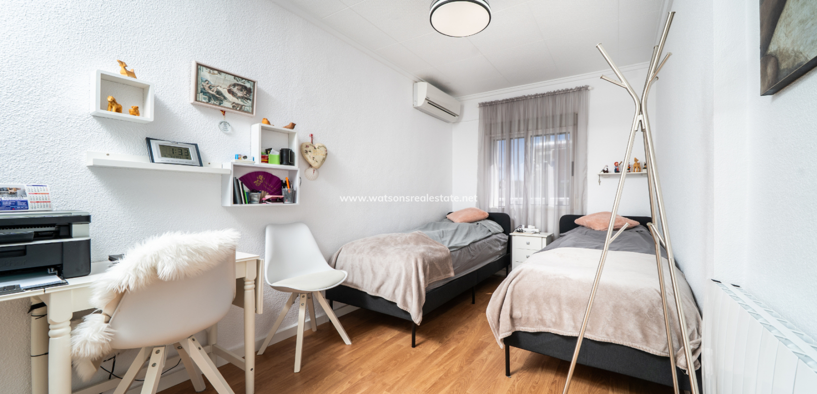 Resale - Detached - Urb. La Marina