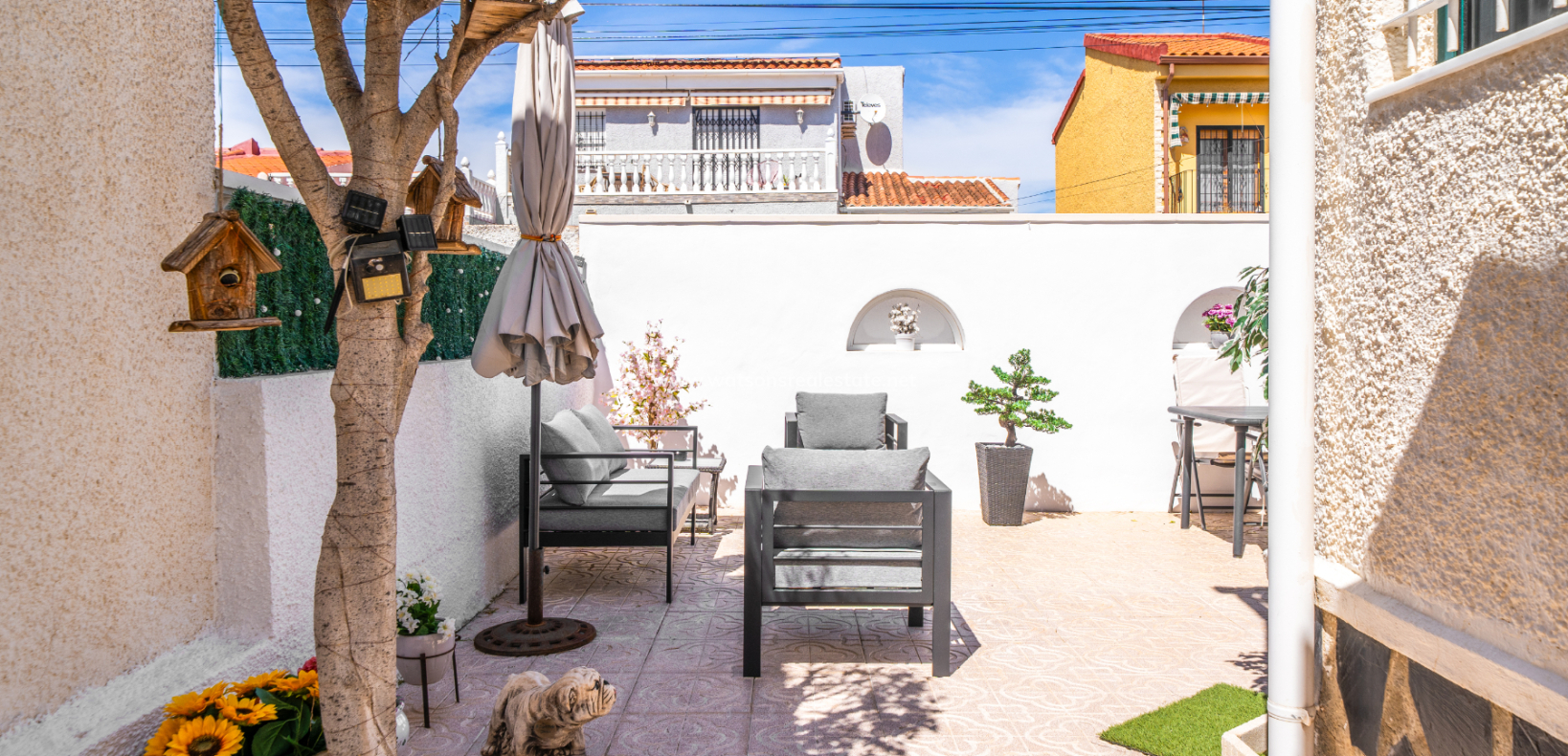 Resale - Detached - Urb. La Marina