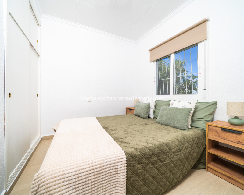 Resale - Detached - Urb. La Marina