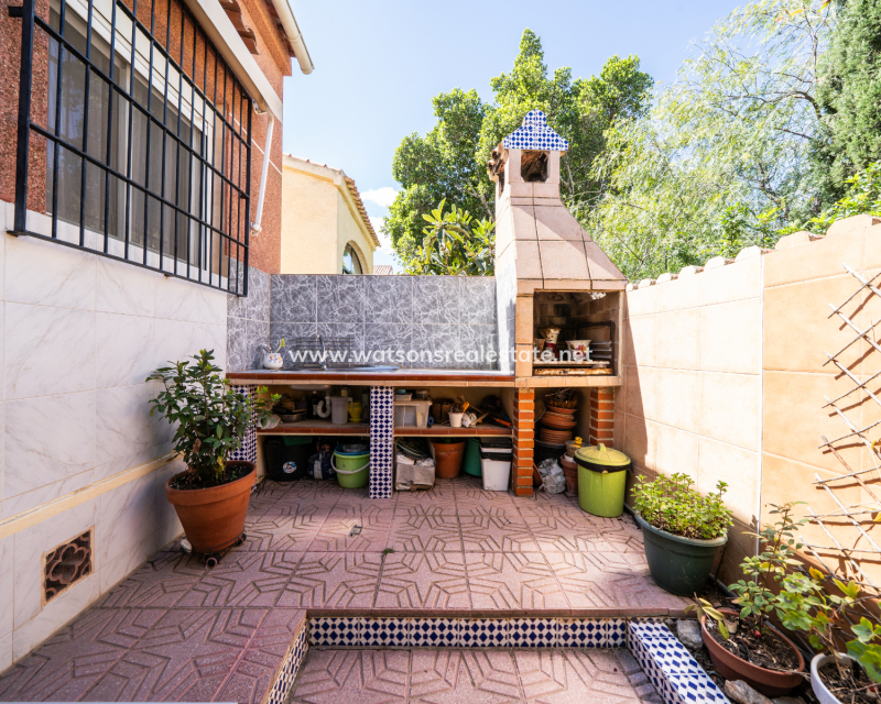 Resale - Detached - Urb. La Marina