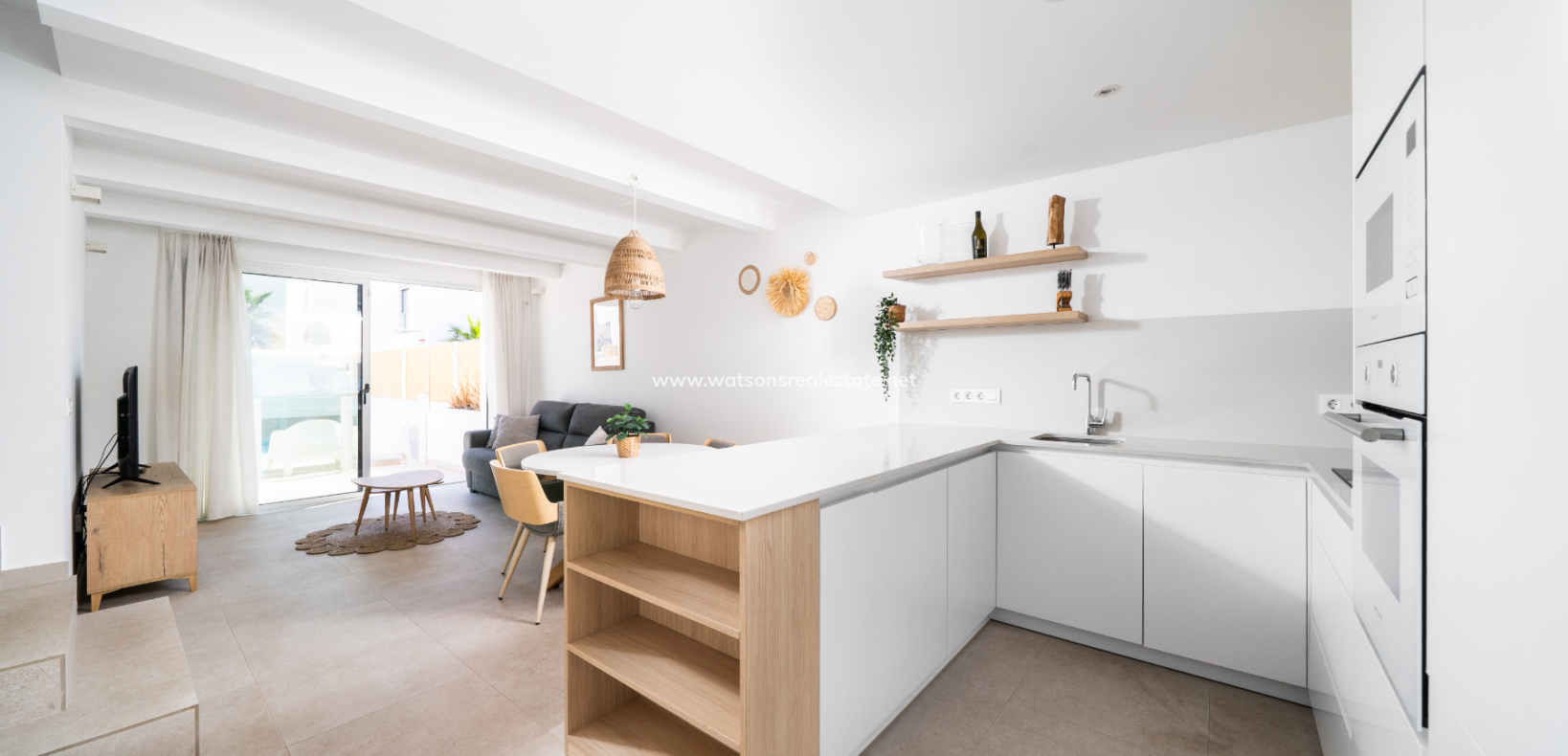 Resale - Detached - Urb. La Marina