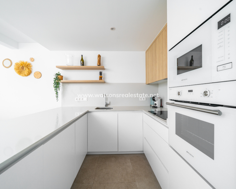 Resale - Detached - Urb. La Marina