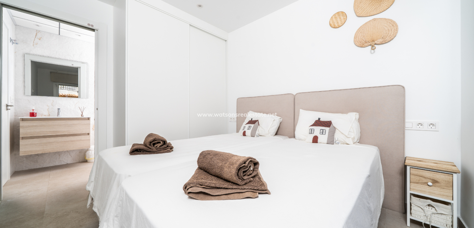 Resale - Detached - Urb. La Marina