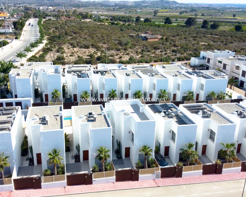 Resale - Detached - Urb. La Marina