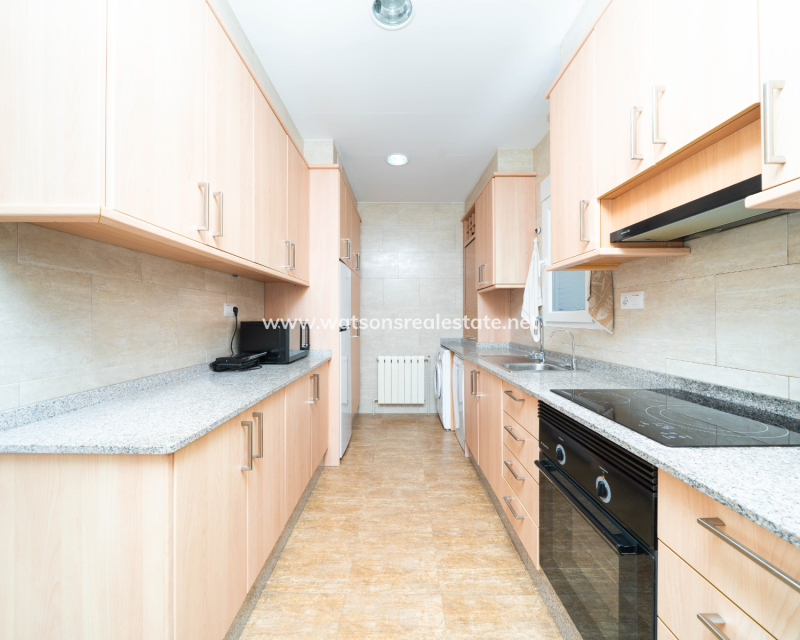 Resale - Detached - Urb. La Marina