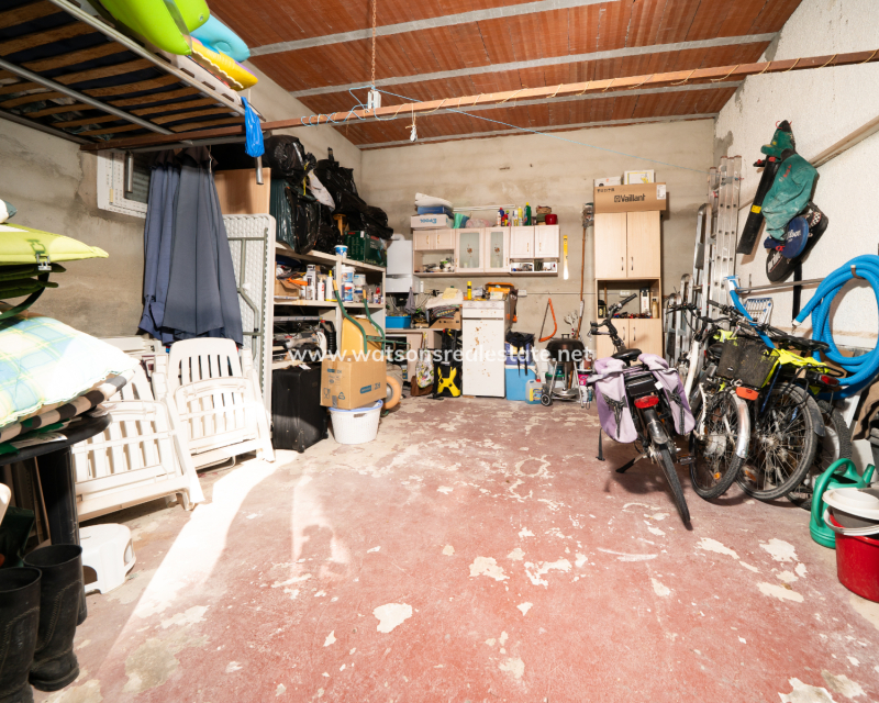 Resale - Detached - Urb. La Marina