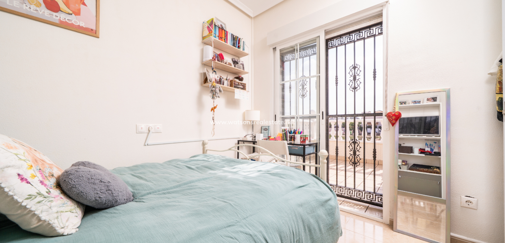 Resale - Detached - Urb. La Marina