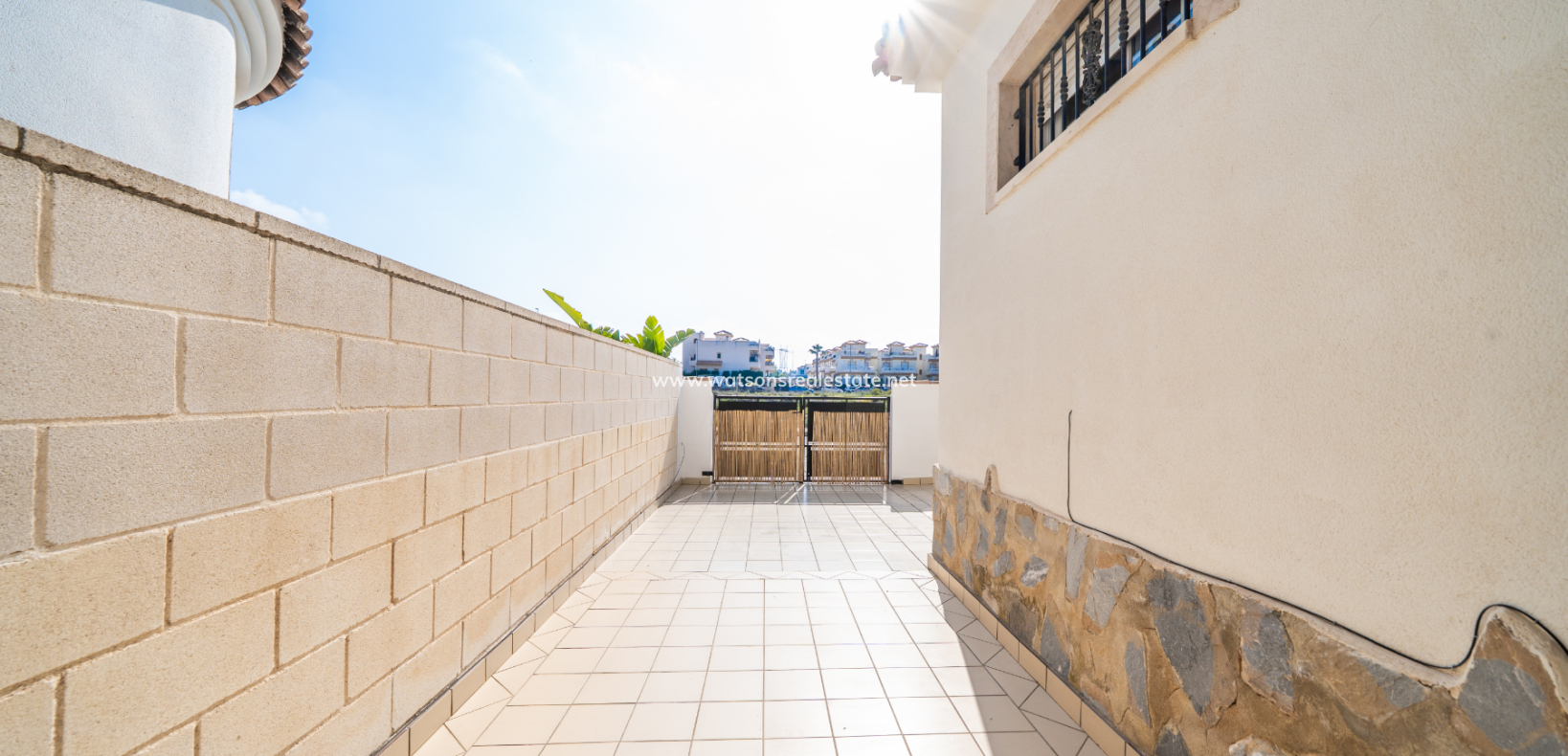 Resale - Detached - Urb. La Marina