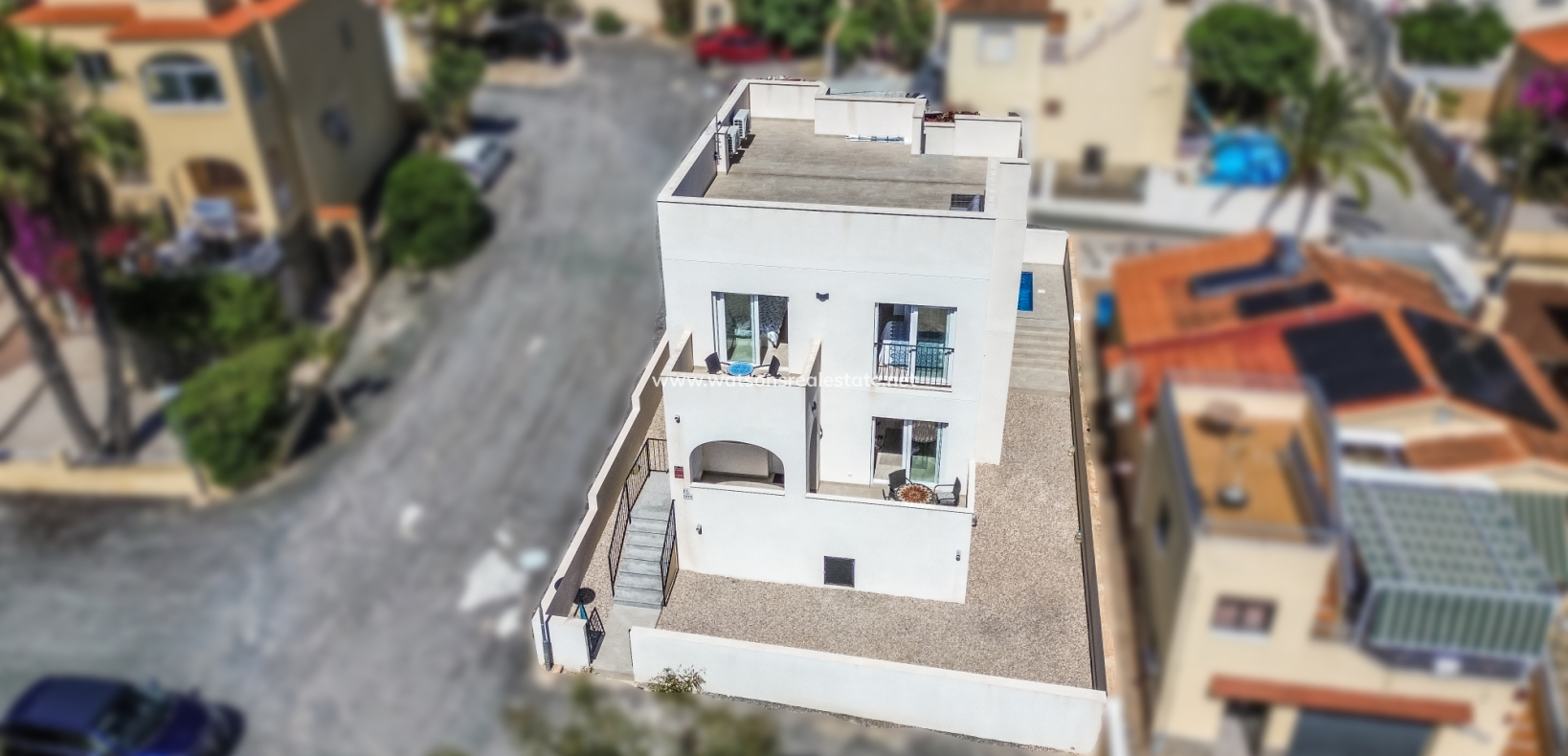 Resale - Detached - Urb. La Marina