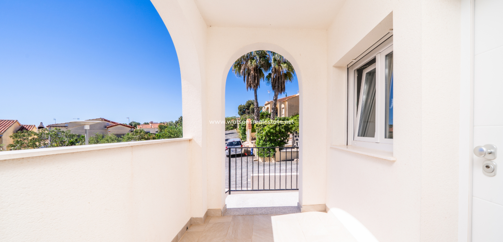 Resale - Detached - Urb. La Marina