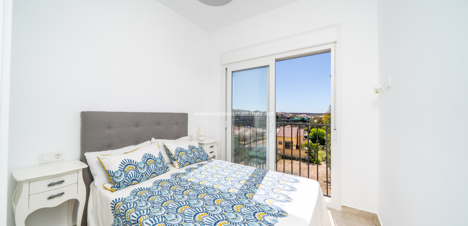 Resale - Detached - Urb. La Marina