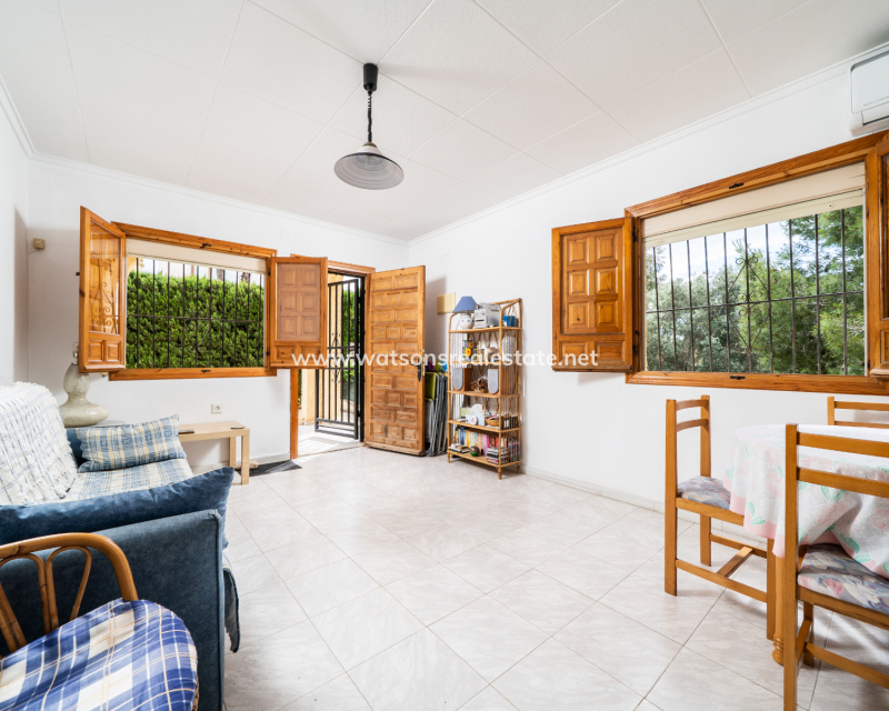 Resale - Detached - Urb. La Marina